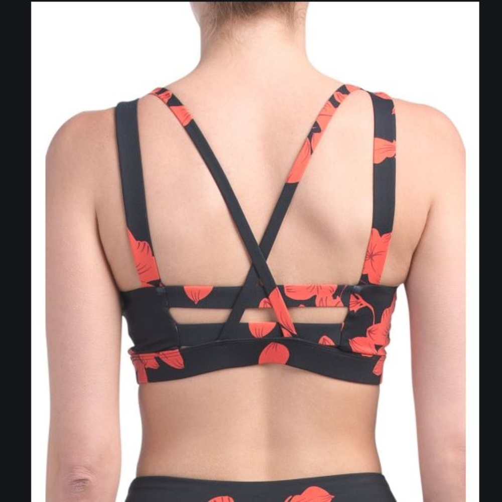 Shop Hope's Red and Black Floral Leggings and Bra - Picture 4 of 6